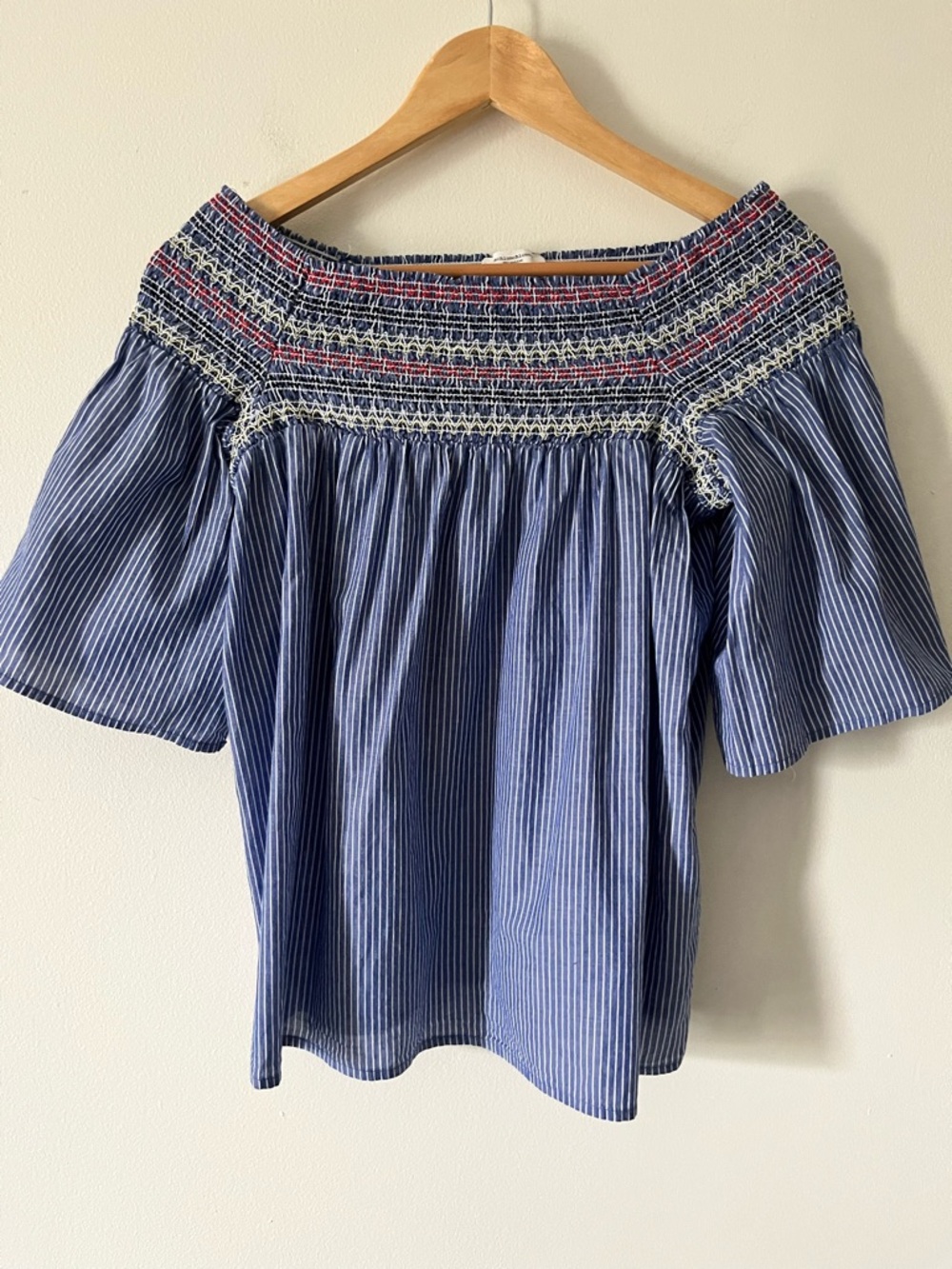 beachlunchlounge Blue Striped Off-Shoulder Smocked Flowy Festival Beachy Top M